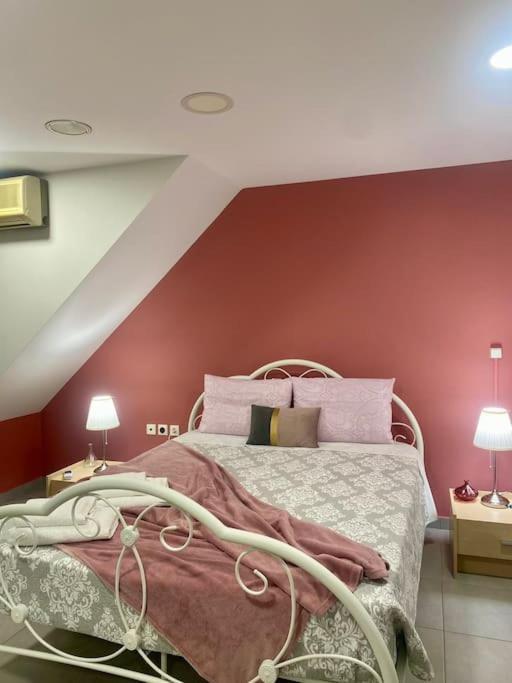 Cozy Apartment Near To The Airport Kouvarás Exterior foto